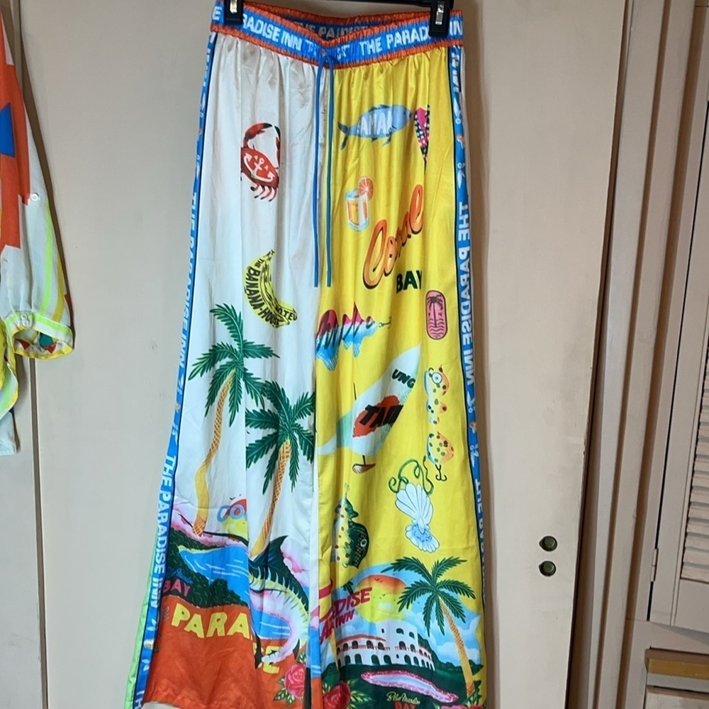 Paradise Inn palazzo pants and top bundle size medium & large. Preowned. - Picture 7 of 13